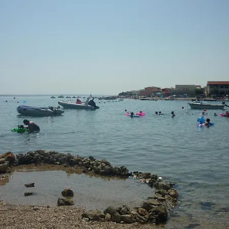 Rilko Apartment Vir