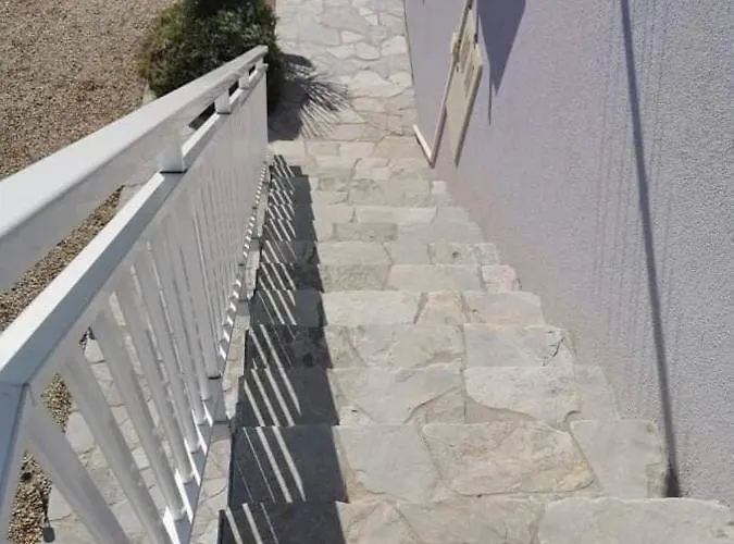 Апартаменты Rilko Вир